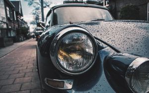 car_light_drop_109849_300x188