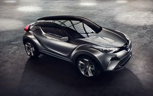 toyota_chr_side_view_107645_300x188